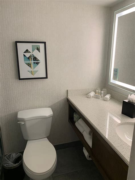 EMBASSY SUITES BY HILTON LOS ANGELES DOWNEY $195 ($̶2̶0̶7̶) - Updated ...