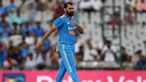'You guys were sitting in AC, I was out in the heat': Shami leaves ...