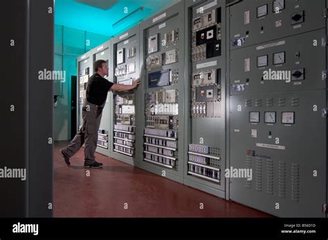 Power Engineer 的图像结果