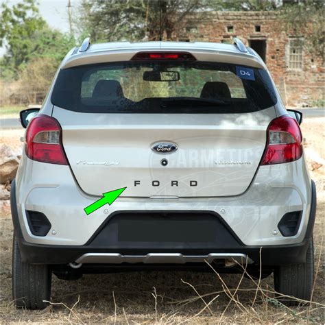 CarMetics FORD 3D Letters (3D Logo 3D Emblem for FORD Ecosport Figo ...