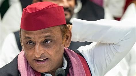Akhilesh links rising gold, silver prices to BJP's 'new economic ...