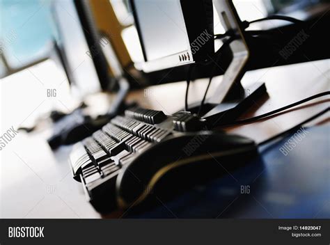 New Computer 的图像结果