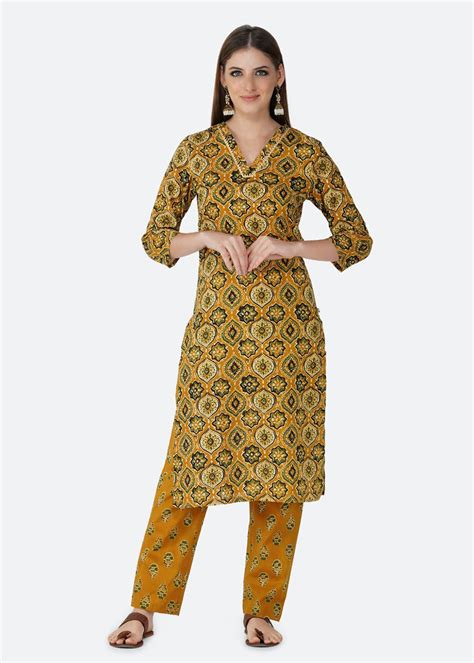 Get Yellow Ajrakh Print Straight Kurta With Gota Inserts at ₹ 2100 ...