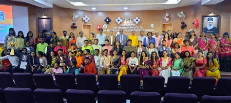 Dr Moonje Institute Of Management & Computer Studies