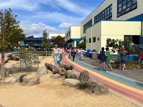 Albany Unified School District - Our District & Schools