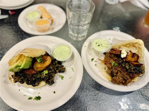 Bolivar & Lincoln Chicago - Venezuelan Haven