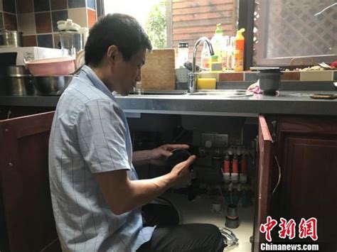 月入过万还供不应求 垃圾处理器安装工成上海最火工种