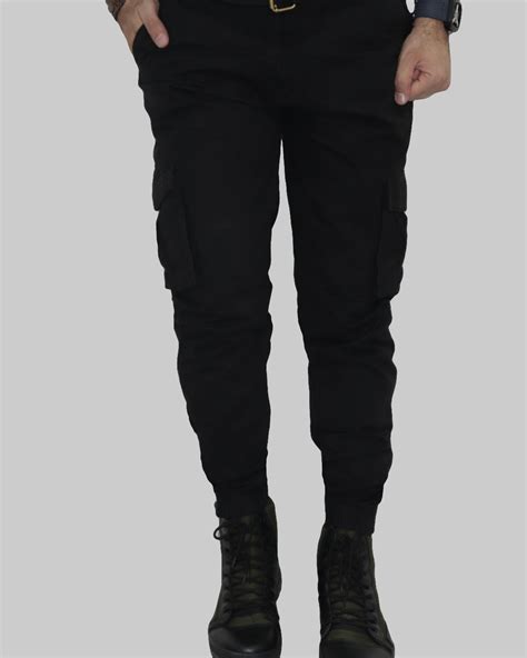Buy Men's Black Cargo Pants Online at Bewakoof