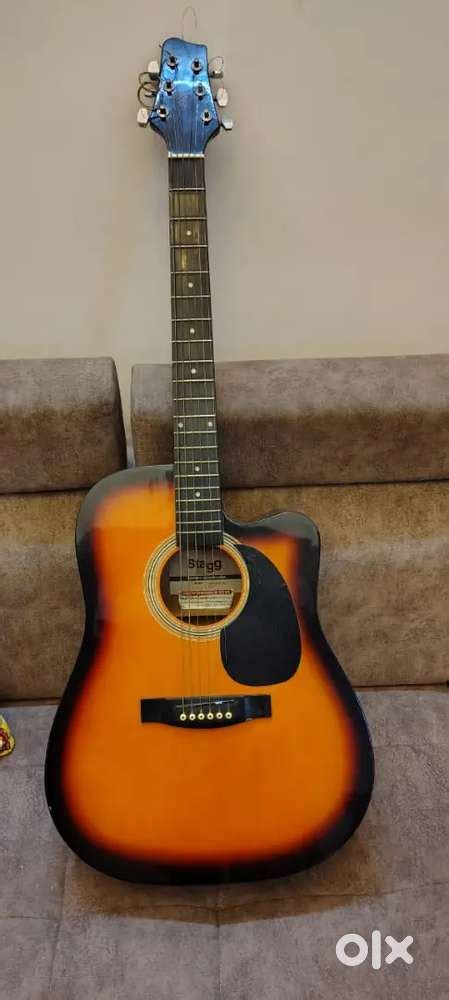 Acoustic Guitar - Musical Instruments - 1788764042