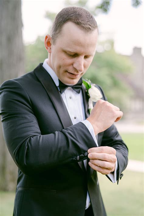 Kirtland Country Club Wedding - Renee Lemaire Photography