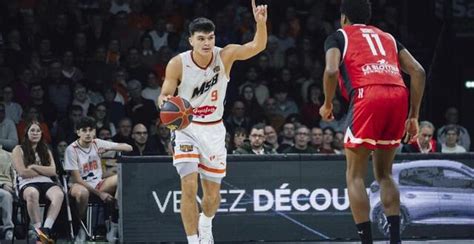 « On est des gentils et on s’est fait taper dessus » : le coach de ...