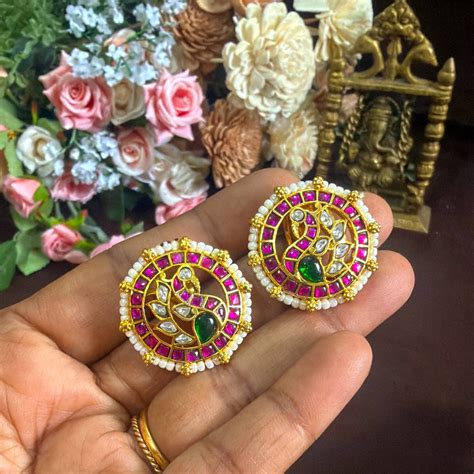 Jadau Peacocok Studs With Back Screw - KE00590 – Spurthi Jewels