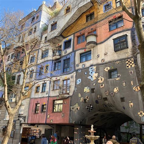 HUNDERTWASSERHAUS (2025) All You Need to Know BEFORE You Go (with ...