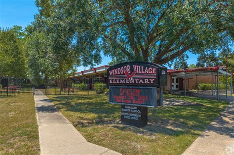 About Central Southwest | Schools, Demographics, Things to Do - Homes.com