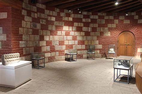 Surat Fort - Restored Galleries