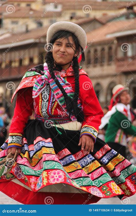 Traditional Peruvian Women