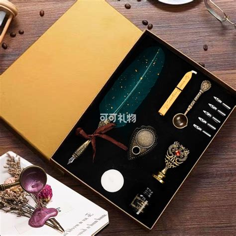 法学生送什么礼物最新素材