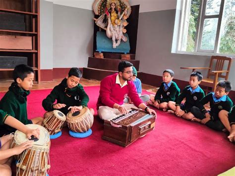 Academic Features | Ramakrishna Mission Narottam Nagar