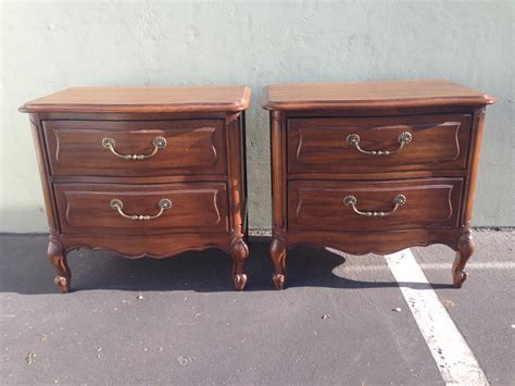 2 Vintage French Provincial Nightstands Thomasville Shabby Chic Bedside ...