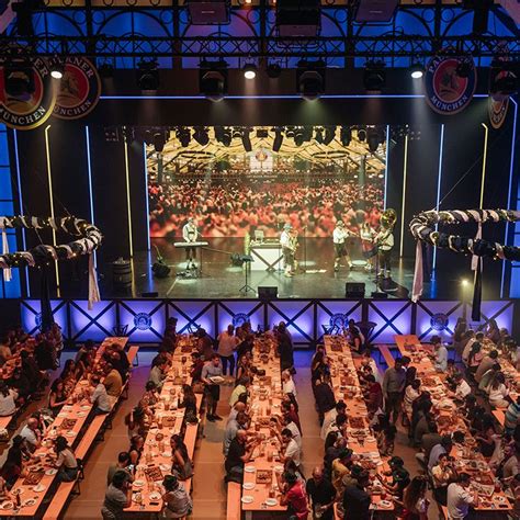 Oktoberfest Experience: gastronomía y espectáculo en Gran Teatro ...