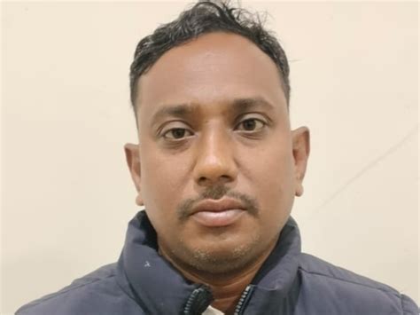 Constable caught taking bribe of just Rs 400 for parking a vehicle near ...