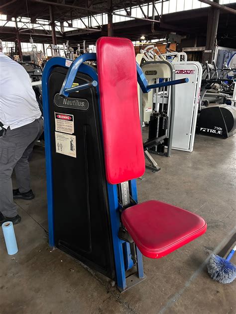 Pre-Owned Nautilus First Generation Selectorized Overhead Press ...