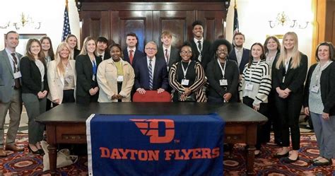 Ruby Mahoney 的图像结果