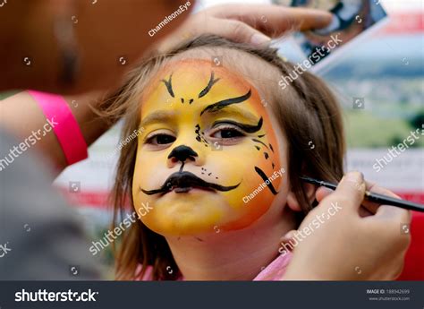 Lion Face Paint