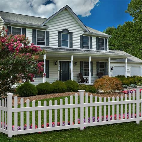White Picket Fence American Dream
