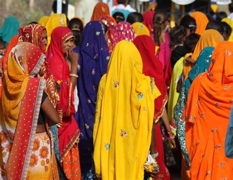 How Self-Help Groups Empower Women In India: A Closer Look | Rang De