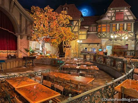 The 6 Best Disney Restaurants for Large Groups | the disney food blog