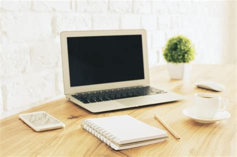 Destop and Laptop 的图像结果