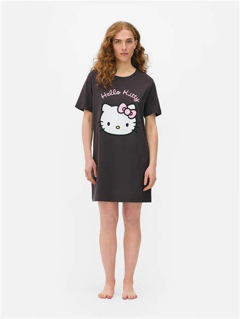 Hello Kitty Pyjamas, Heimtextilien, Kleidung & mehr | Primark