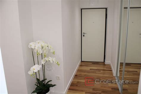 Hrvatska,Split - Dvosobni stan s pogledom na more