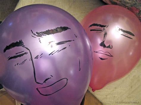 face drawing on balloon