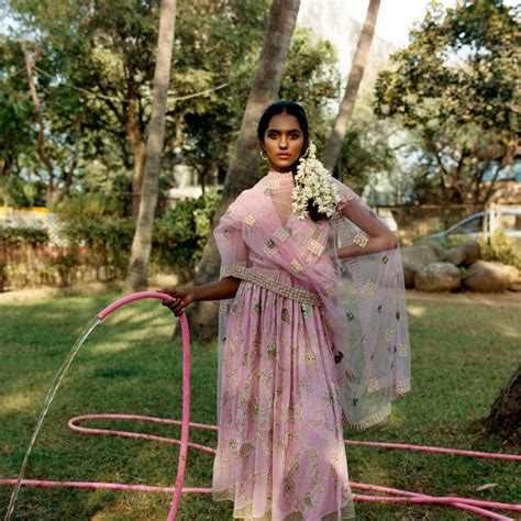 Fashion for Women: Latest Fashion Style Guide and Tips | Page 6 | Vogue ...