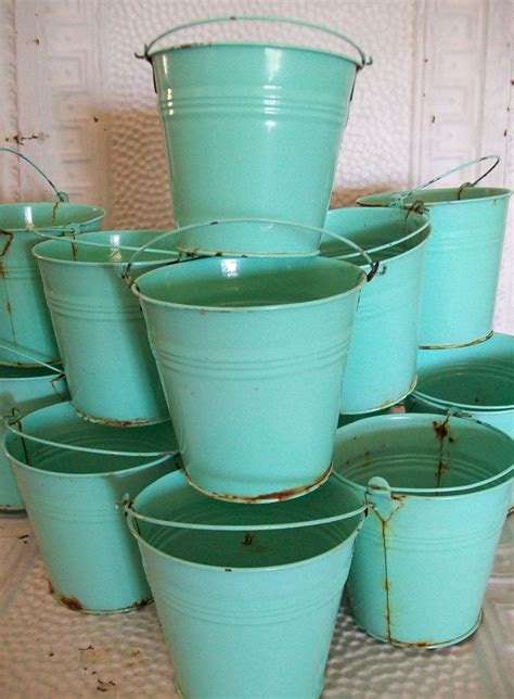 Rusty Buckets | Vintage farmhouse, Aqua, Vintage enamelware