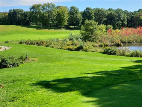 Golf Course «Wentworth Hills Golf Club», reviews and photos, 27 Bow St ...