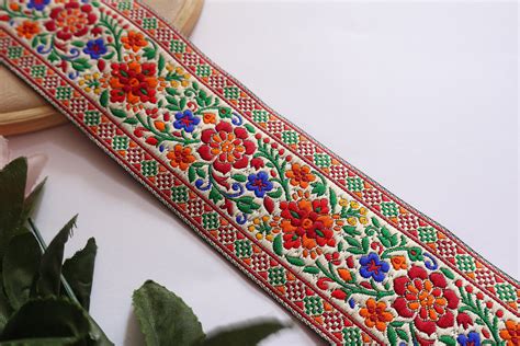 Floral Threadwork Lace Border: Indian Sari Trim, Gown Decoration (3 Ya ...