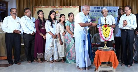 udupi vishwakarma educational trust: rs. 9.15 lakh scholarship distribution