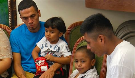 Migrant family separations: All kids under 5 to be reunited by today ...