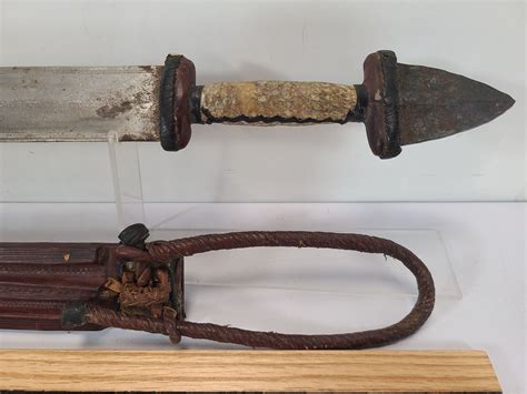 AFRICAN SWORD W/ ARROW HEAD GRIP & SCABBARD