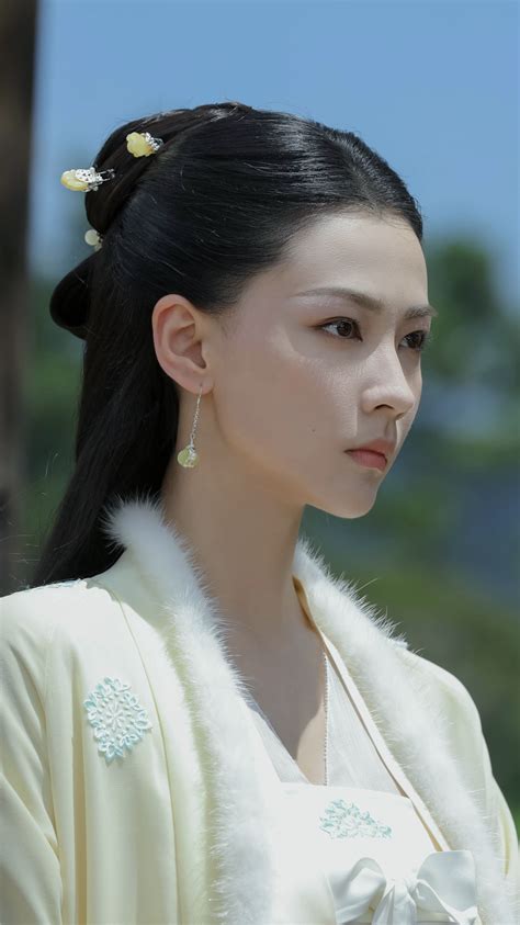 Ghim của ท๊อป ประทุมชัย trên character g | Nữ thần, Diễn viên, Con gái