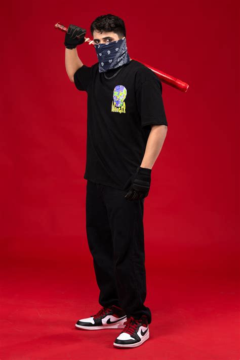 Round Neck Over Size Tshirt – BAVA