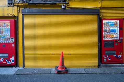 Garage wall inspiration Images - Free Download on Freepik