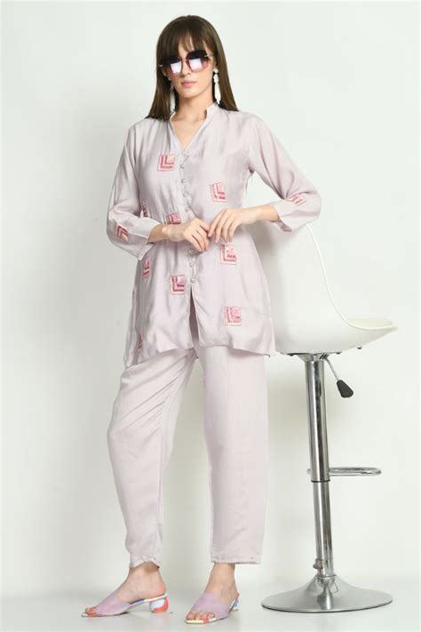 Lavender Hand Embroidered Co-ord Set – Navvi.in