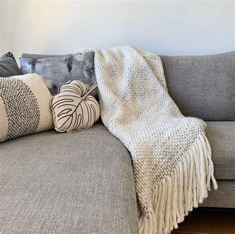 How To Fold Blanket On Sofa at Archie Martinez blog