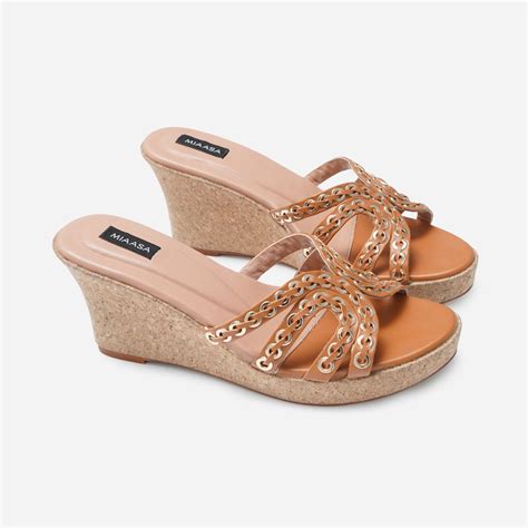 Soleil - Eid Al Adha '25 - Zee Eyelet - Brown – Nainpreet - The Collective