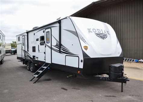 Bunkhouse Travel Trailer Under 30 ft | CamperAdvise