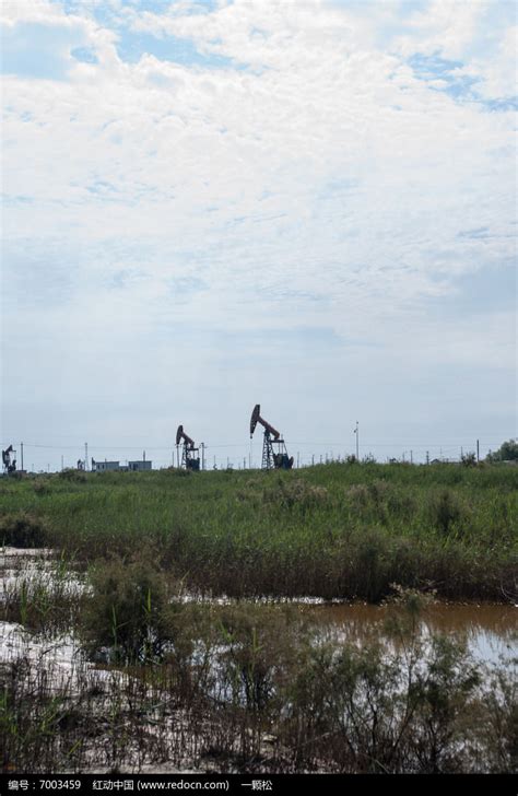 石油开发荒原油田高清图片下载_红动中国
